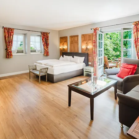 Naturhotel Schaeferhus 3*