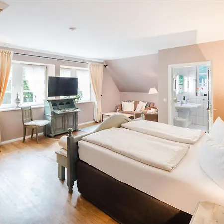 Naturhotel Schaeferhus 3*